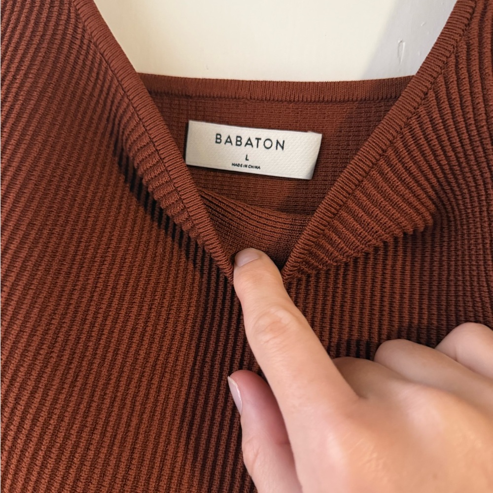 NWOT Aritzia Babaton Square Neck Ottoman Crop Tank – Size Large